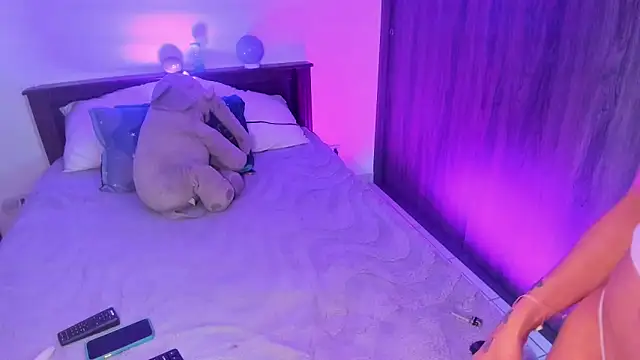 Flora_Minx webcam