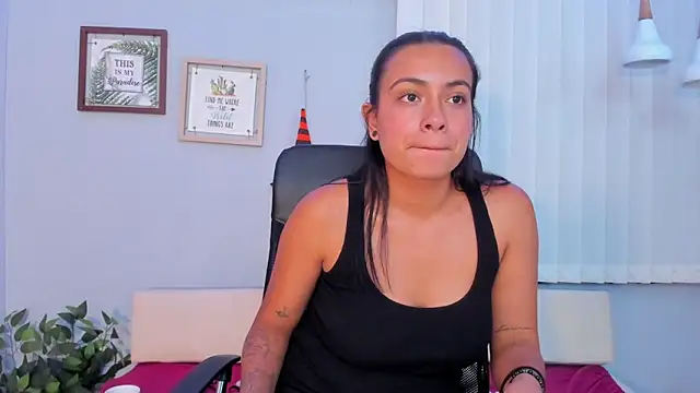 Lilo_Rose webcam