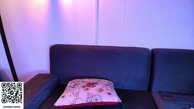 katy_handerson webcam