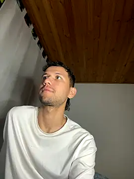 Michaell_Spinelly webcam