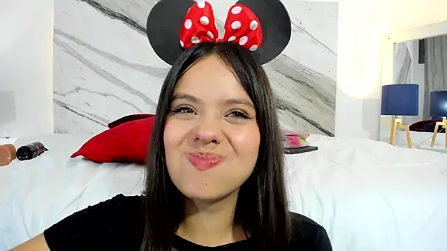 thamiina_ webcam