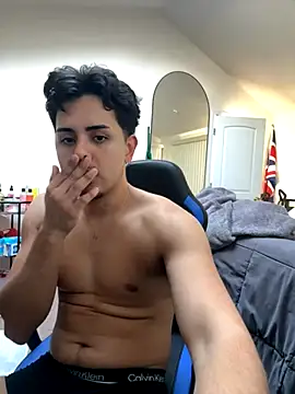 babyboy_bu webcam