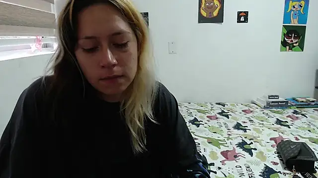 MommyMiaWs webcam