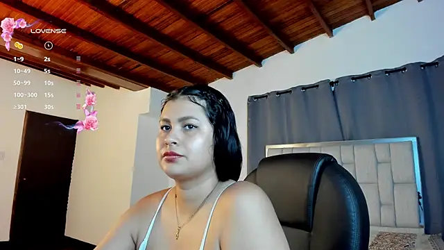 leila_talif webcam