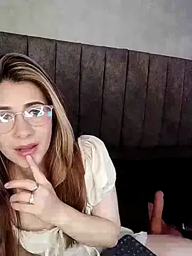 Sara_Roades webcam