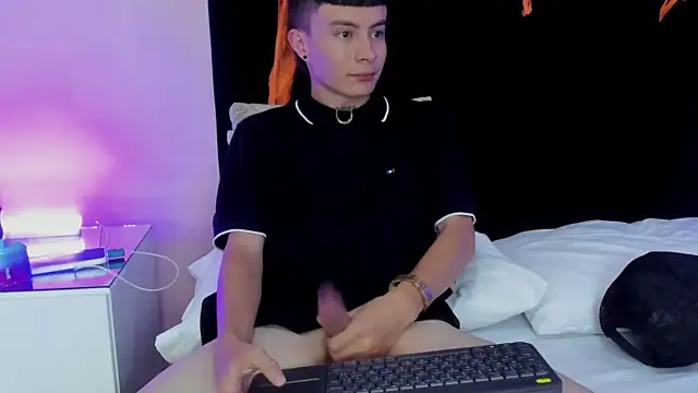 Nascary_Fox webcam