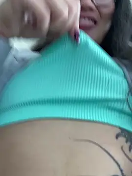 Aliciaz3 webcam
