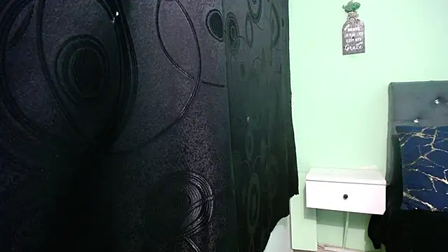Mia_Santoro webcam