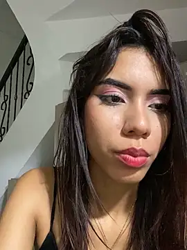 BellaHarper1 webcam