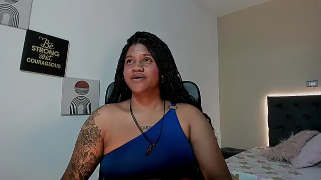 ZahraRose webcam
