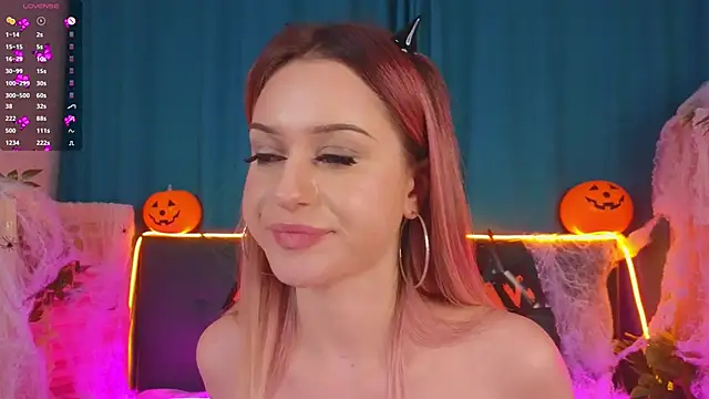 AlinaWalters webcam