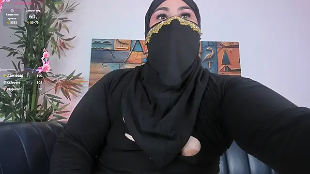 samanee_konn webcam