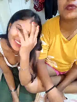 Unique_MomandDaughterrs