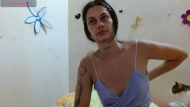 Akasha001 webcam