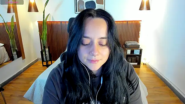 KatherineBond webcam