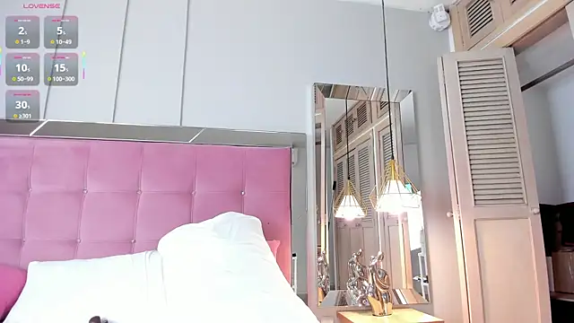 ahincale - Ahincale's free webcam - UK Sex Cams