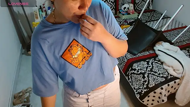 soniafuckboobs webcam