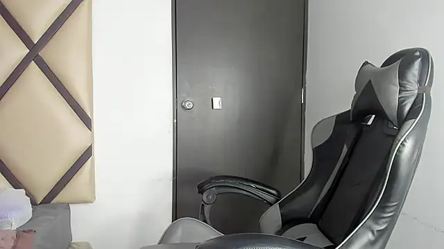 Queen-00 webcam