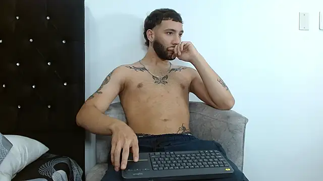 angel_kyrozz webcam