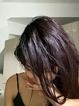 BellaHarper1 webcam