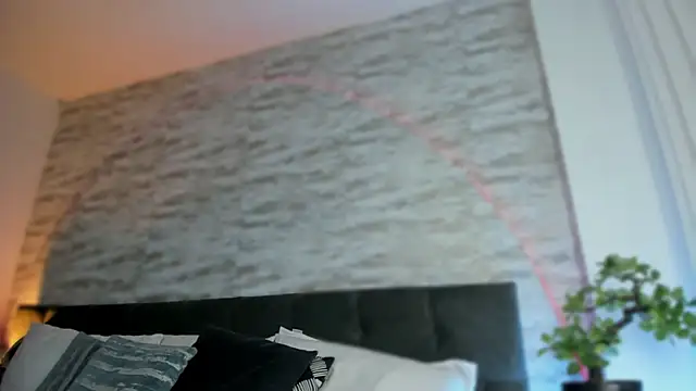 Anneth__M webcam