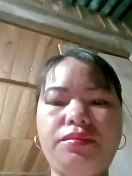 emly-xinh18 webcam