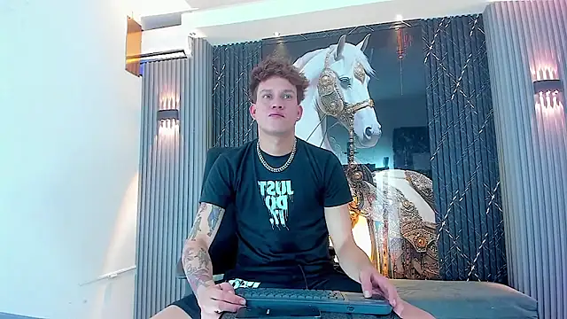 Shadowhunters_ webcam