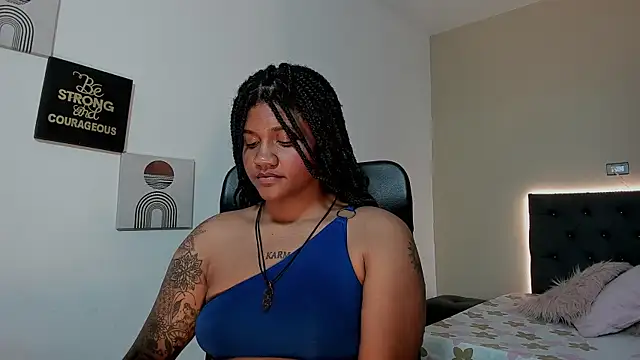 ZahraRose webcam