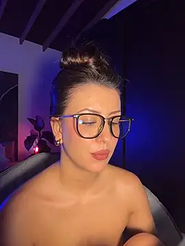 EmaSaenz webcam