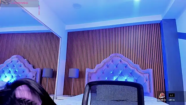 SelenaStonne webcam