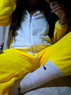 LunaHot_777 webcam