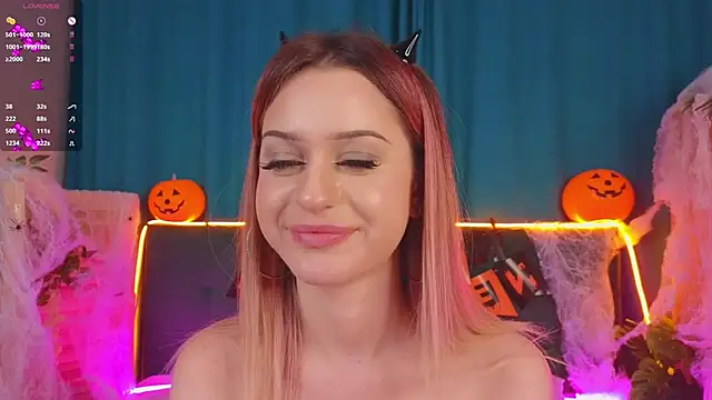 AlinaWalters webcam