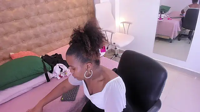 MiiaSmith__ webcam