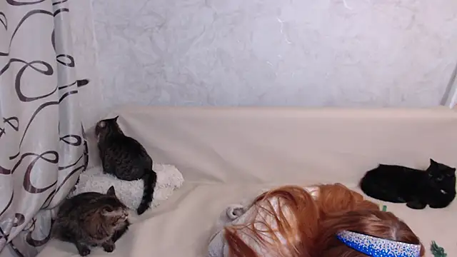 Olivia_Winston webcam