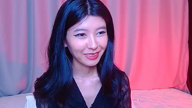 sunarinsun (F young) - squeeze boobs