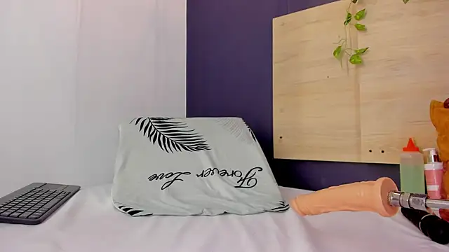 celeste_smmith_ webcam