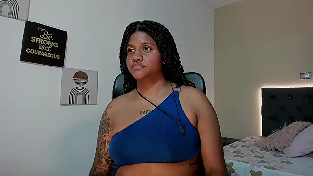 ZahraRose webcam