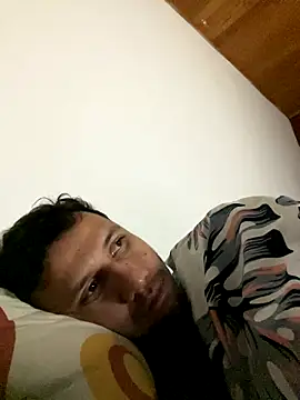 Michaell_Spinelly webcam