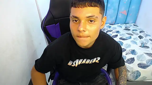 ayalai_ webcam