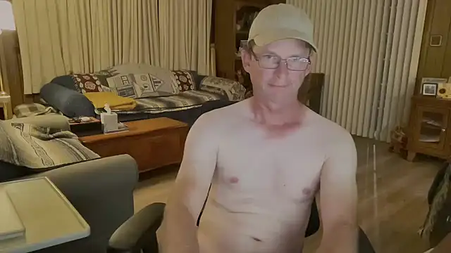 guyhereoncam webcam