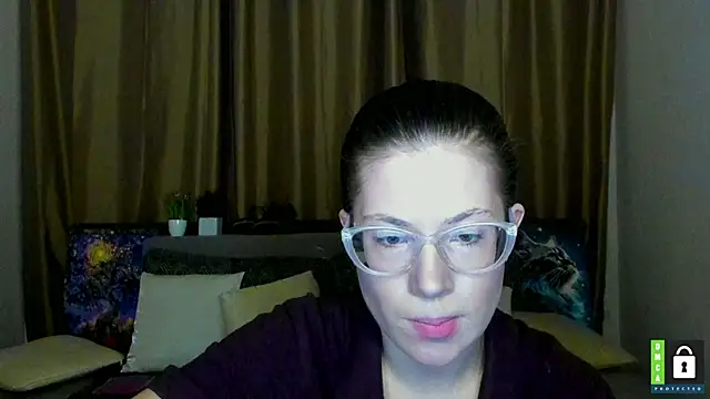 Alicia_redfollow
