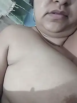 MEYBELLATINA webcam