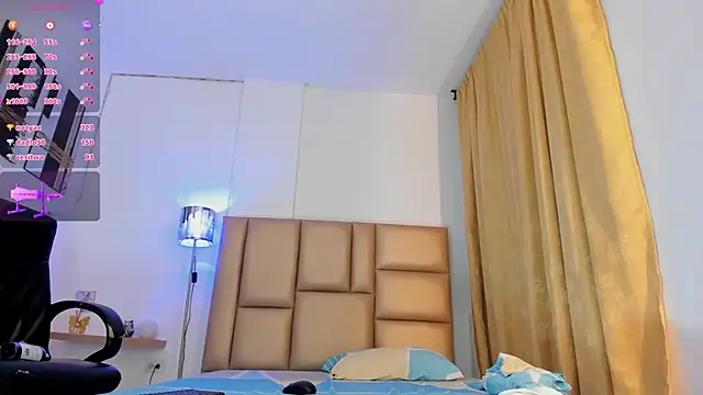 NahomiWalker_ webcam