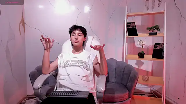 LiamPage_ webcam