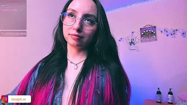 Julieta_Shelby webcam