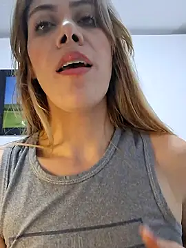 Elianasuarezz webcam