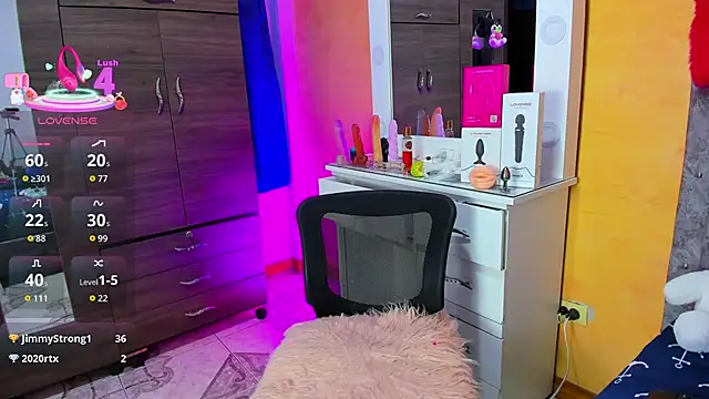 Khloee_f_w webcam