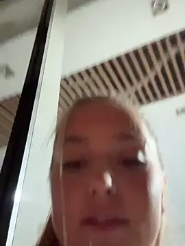 ElysaWetxx webcam