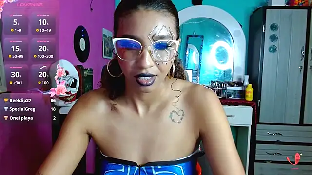 sensitive_brunette webcam