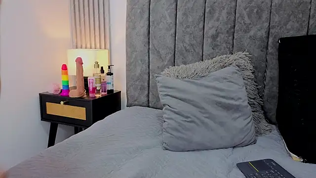 Ema_Stone65